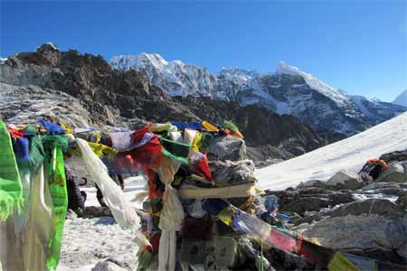 Cho La Pass